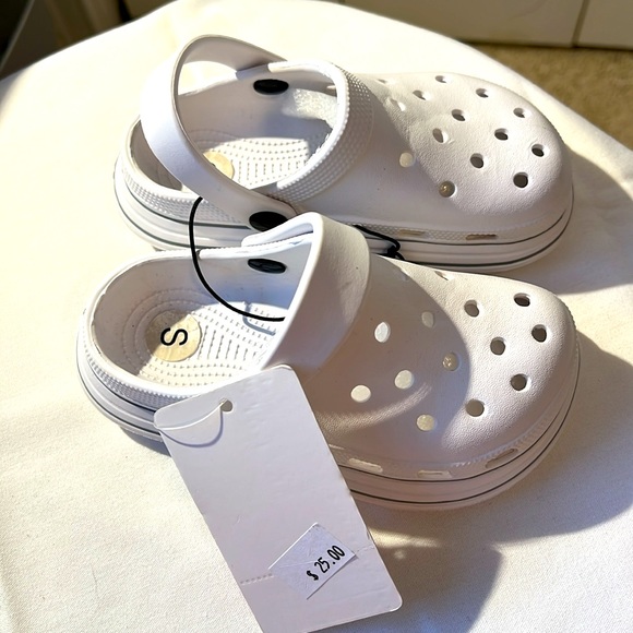 Littles Clog/Slipper Style Shoes White Back strap 7”x3.5” Brand New Size Small - Picture 8 of 9